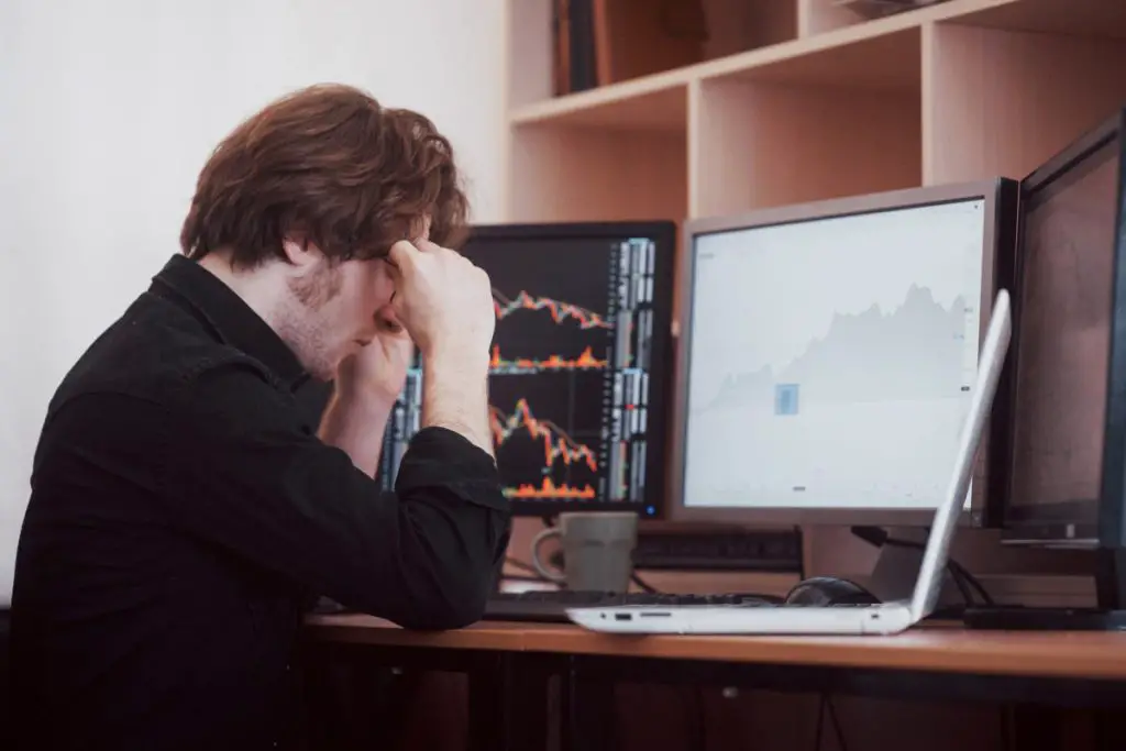 Biggest Mistakes In Forex Trading (6 Tips To Avoid It)